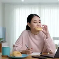 Ăn sáng lúc nào để khỏe mạnh, sống lâu?