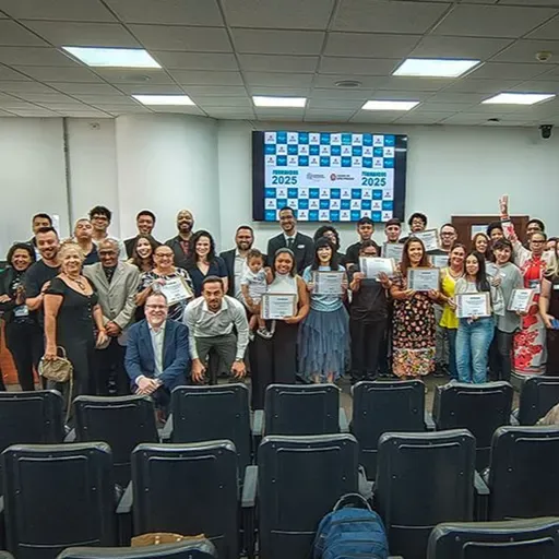 05.12.2025 = CURSO DE CUIDADORES DE IDOSOS É CONCLUÍDO NA CÂMARA DE SP