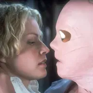 'El Hombre sin Sombra', cuando te vuelves invisible para buscar sexo