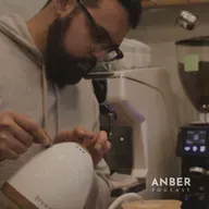 074 | El café más que un oficio, un medio para construir relaciones | Rogelio de Atelier • Specialty Coffee