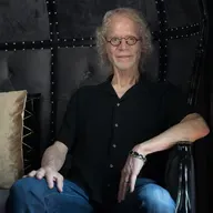 🎙️"I'm Still Here": The History Of Resilience, Leadership & Life Lessons with Tom LeNoble | Real English Conversations for Global Professionals