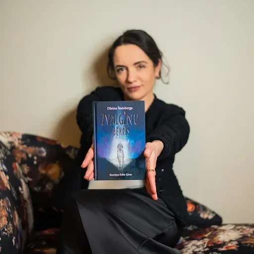 Džeinas Šteinbergas grāmata "Zvaigžņu bērns" liek noticēt brīnumiem un citai pasaulei