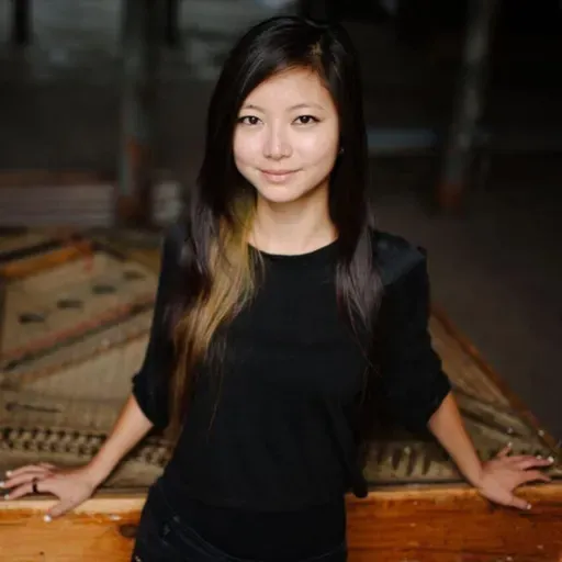 Vicky Chow - Hong Kong/Canadian/American Contemporary Classical Pianist. Member Of The Bang On A Can All Stars. Collaborated With Meredith Monk, Philip Glass, John Zorn!