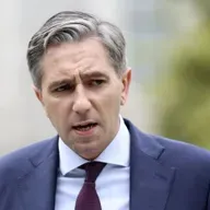 Tús Áite: Bagairtí fóiréigeanacha