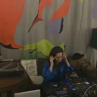 Rádio Temporária do Bonfim: MAYAN