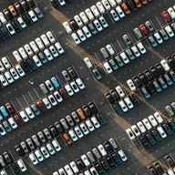 PRF orienta sobre como estacionar com segurança