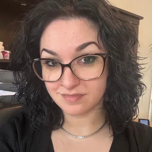 Mioara: The Long Thread Home