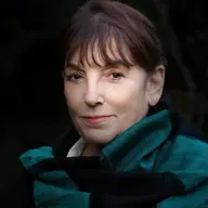 1142: Listen: Caroline Shaw is the CEO of Imago Community in Tunbridge Wells and has been awarded an MBE in the King's New Year Honours - 30/12/2025