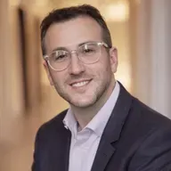 First voice-powered AI assistant built for real estate contract execution