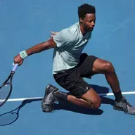 WHAT GOOD FOOT WORK REALLY LOOKS LIKE AT THE ELITE LEVEL
