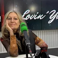 Mercedes Ferrer: de telonear a The Cure a tocar el piano de Yoko Ono… y contarlo sin filtros en Lovin’ You.