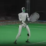 Menneskelignende robot lærer at spille tennis ud fra uperfekte menneskebevægelser