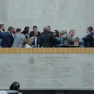 05.12.2025 = APROVADO, EM 1ª, PL DO TRANSPORTE DE PASSAGEIROS POR MOTO E 2ª VOTAÇÃO SERÁ 2ª FEIRA