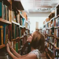 Crecen los lectores, resisten las librerías: radiografía del libro en Aragón