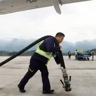 7.50am Business News