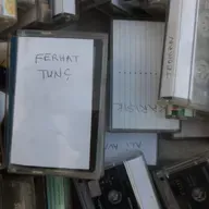 #407. Pêsîrên Pîrên Ewrupî û Îngilizîya Kenê Xwedê