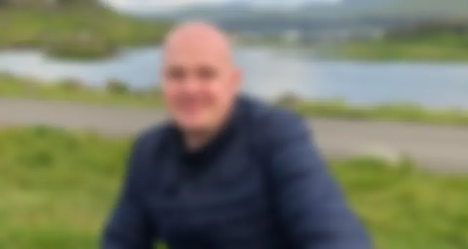 Eitt ljós á gøtu míni