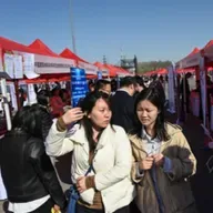 Trung Quốc lo ngại về tình trạng mất việc làm liên quan đến AI