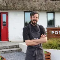 Diarmuid Ó Mathúna arís, cócáire.