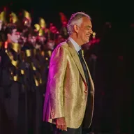 S2 Ep1339: Andrea Bocelli - Because I Believe