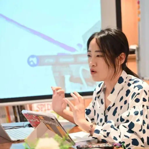 Vol.153 欣仔:一个十年互联网运营人如何把大厂经验变成自由职业杠杆?