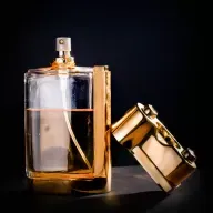 Los alumnos del IES Cabañas nos presentan algunos de sus proyectos: un perfume propio y un satélite para medir datos atmosféricos