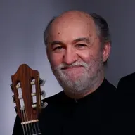 Miércoles de buena guitarra Nº 900 - Darko Petrinjak, pionero de la guitarra en Croacia - 9 de julio de 2025
