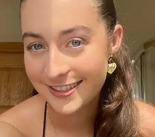 Aisling Ní Mhathúna, leas-chathaoirleach ar an gCumann Faisin.