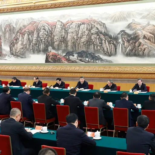 President Xi meets business representatives at symposium on private enterprises