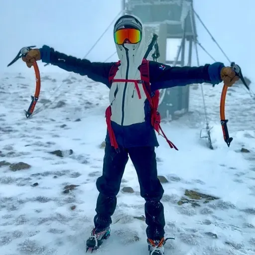 PORTE PUYMORENS Y CAMBRE D´AZE: Esquí y montaña invernal. De las tablas a los piolets, con María Benito y Mayayo en Radio Trail